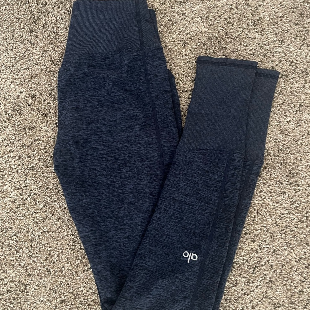 ALO Yoga Dark Navy/Black Seamless Leggings